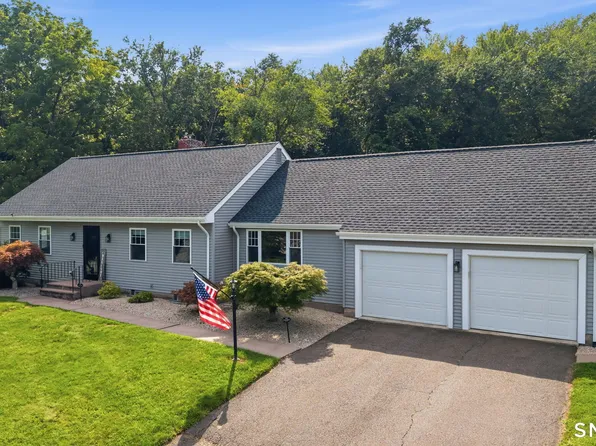 1 Webster Heights, Cromwell, CT 06416