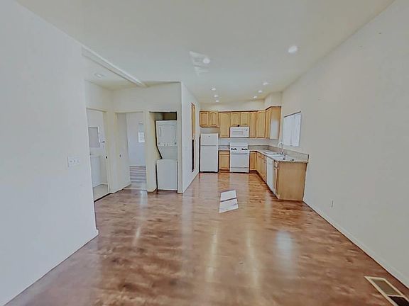 3rd image of 606 Placid Ln