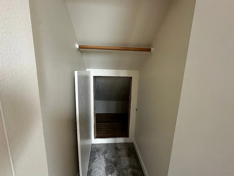 SEA 3827 Wetmore — Photo 11