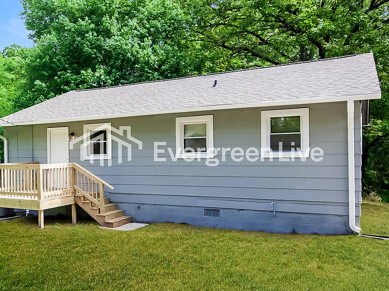 2031 Pine Dr — Photo 14