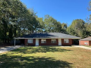 19B W Dr NW, Rome, GA 30165