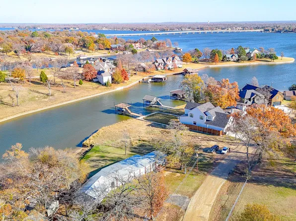 128 Meandering Way, Mabank, TX 75156