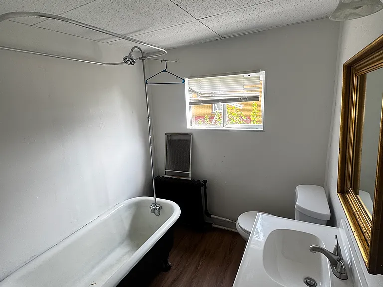 129 Clover St #1 — Photo 6