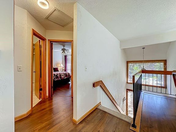 3rd image of 10 OAKMONT COURT #10