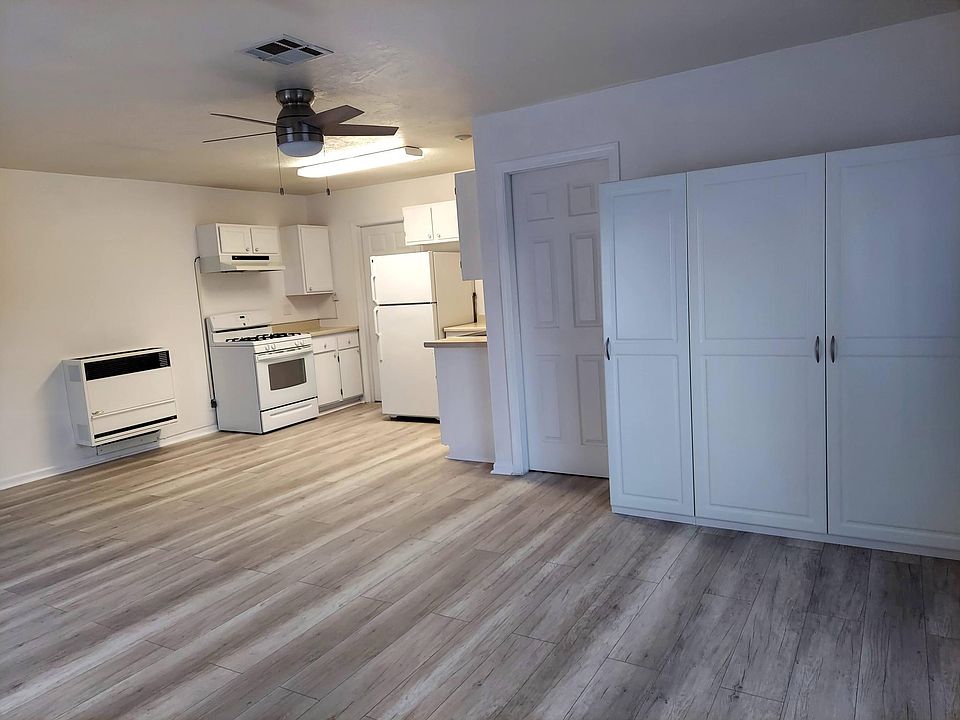 1st image of 390 Sacramento St