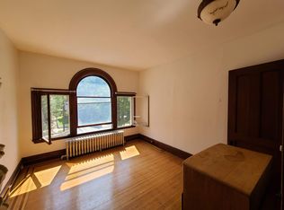 688 Orange St #2, New Haven, CT 06511