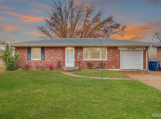 411 Lambeth Ln, Saint Louis, MO