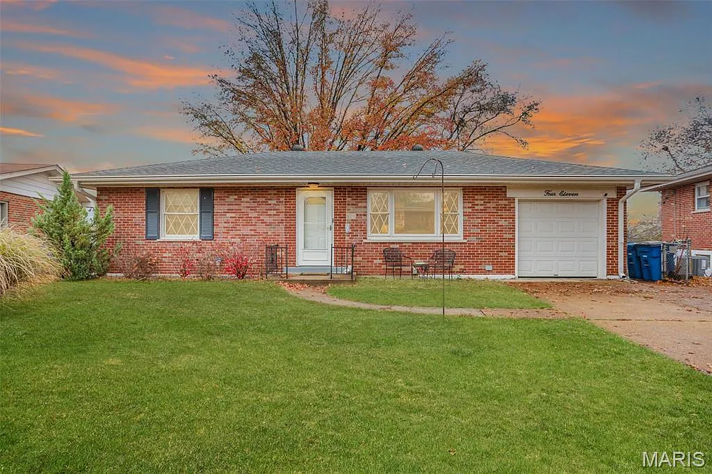 411 Lambeth Ln photo 1