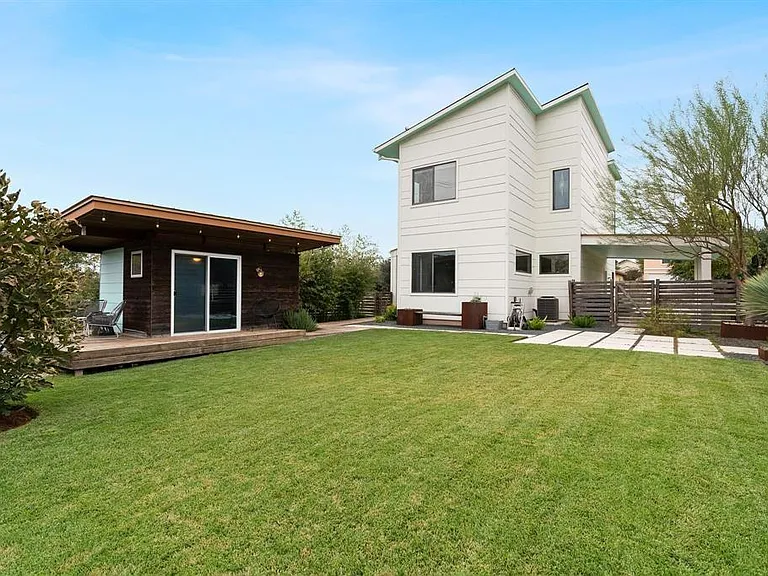 5725 Toscana Ave — Photo 5