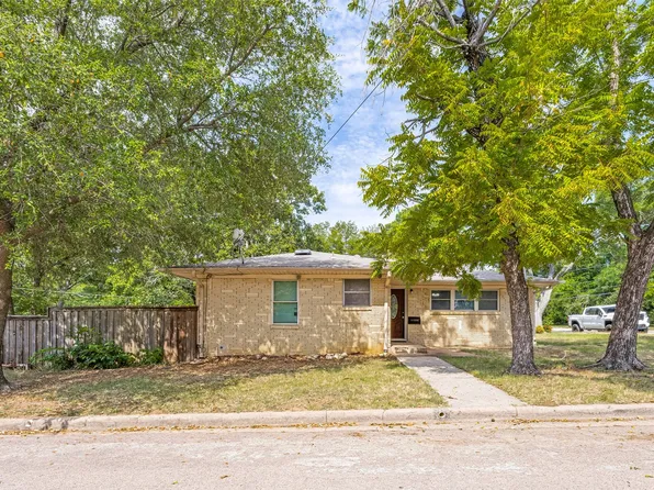 1600 W Hull St, Denison, TX 75020