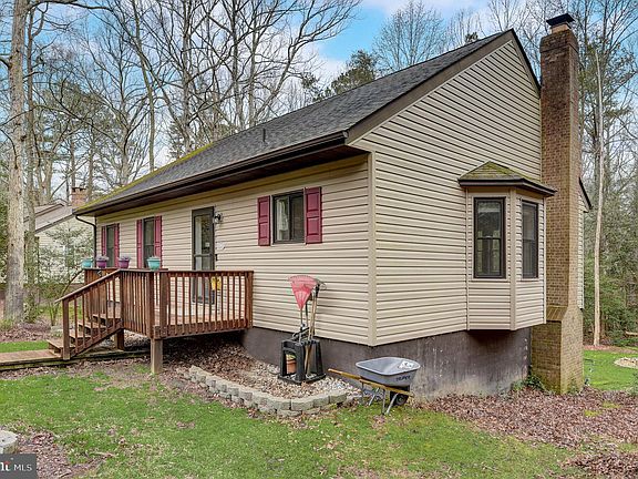 2nd image of 23265 Laurel Hill Dr