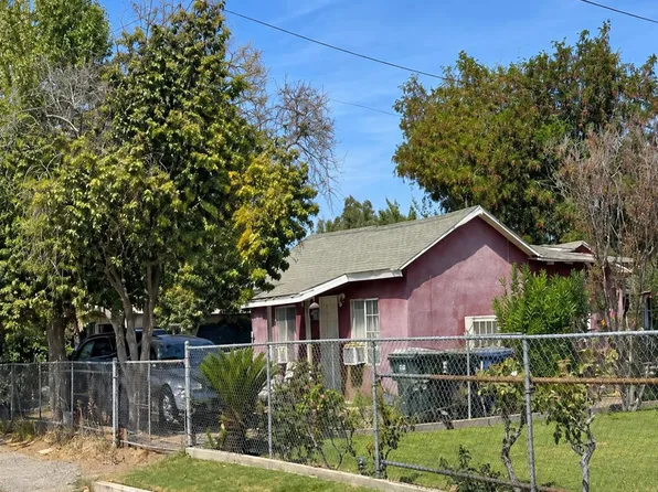 676 School Ave, Earlimart, CA 93219