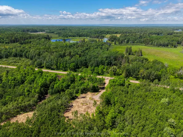 249 Hills Siding Rd, Callander, ON P0H 1H0