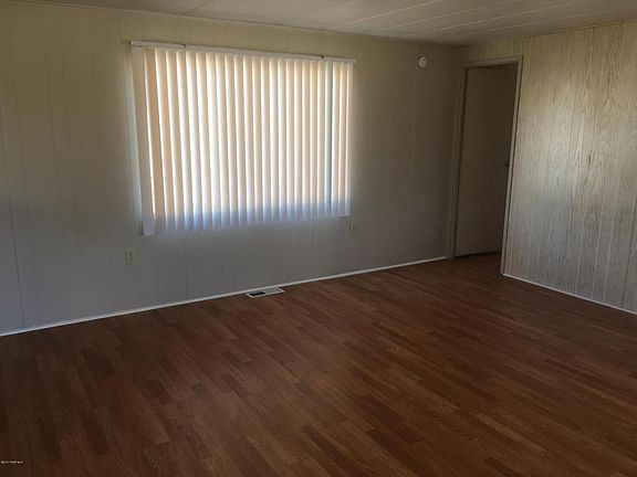 4th image of 3200 N Starlight Dr
