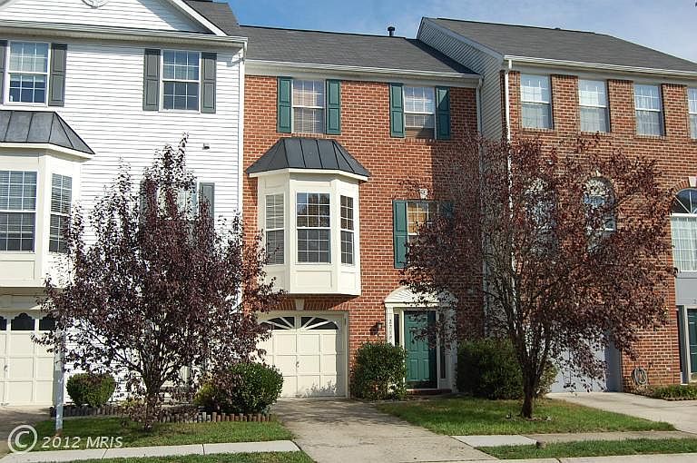 1st image of 2719 Thornbrook Ct