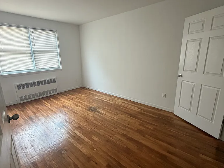 2550 Cropsey Ave #2B — Photo 5