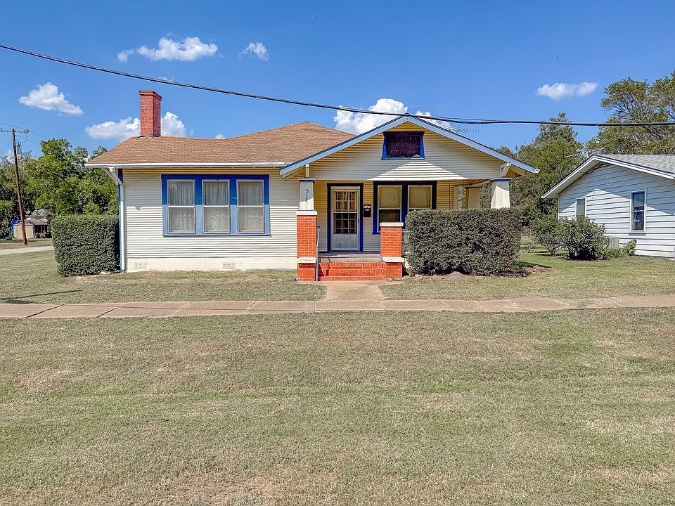 1st image of 512 SW 2nd St