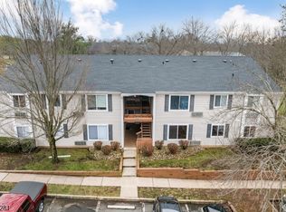 41 Bolton Ct, Franklin Twp., NJ 08873