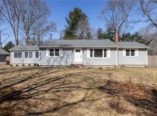 100 Rose Hill Rd, Saunderstown, RI 02874