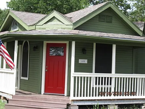 600 Jefferson Ave Photo 1