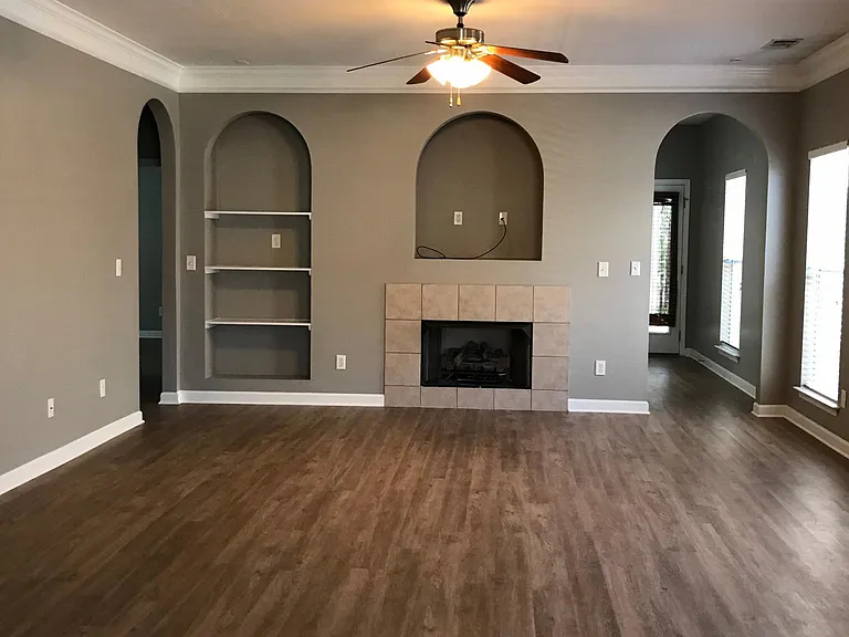 134 Highview Cv — Photo 3