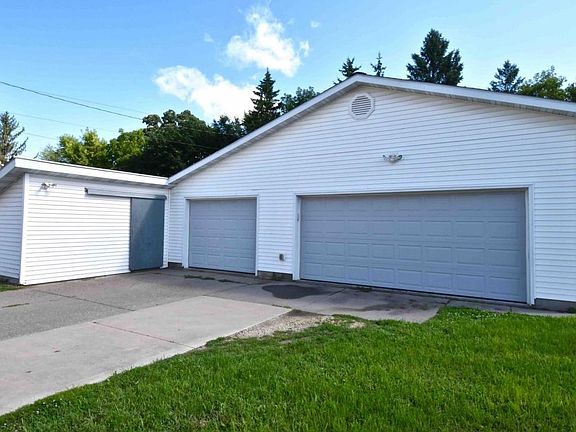 Heated, insulated garage