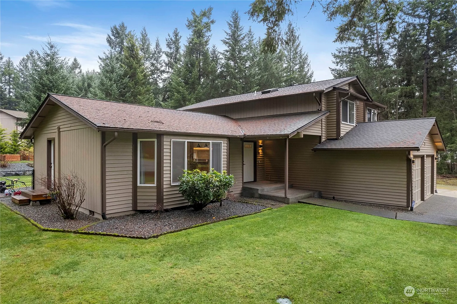 6705 254th Street E photo 1