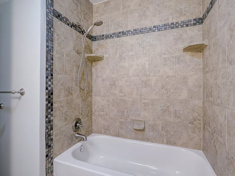 8916 Kenny Cir — Photo 15