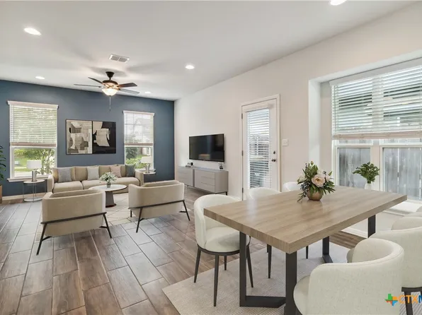 310 Spiny Lizard Ln, San Marcos, TX 78666