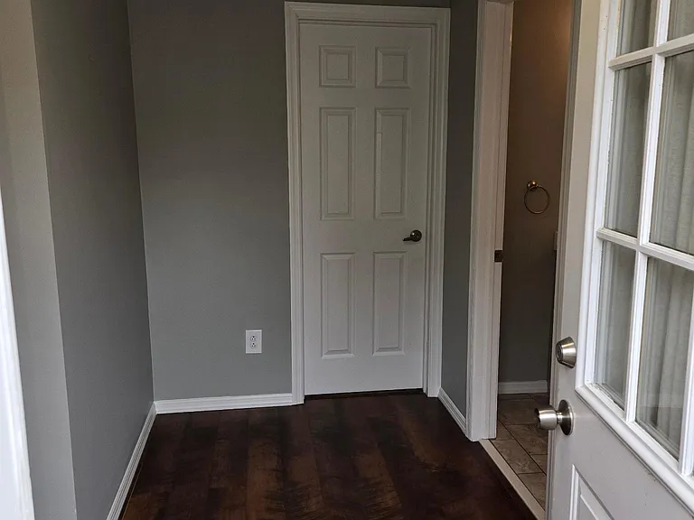 ENTRANCE BACK DOOR