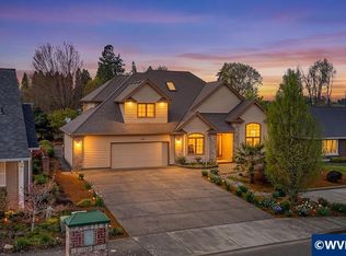 2815 Hazelnut Dr, Woodburn, OR