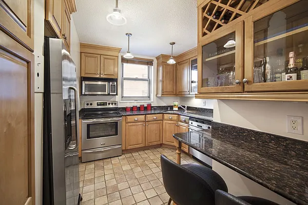 Sold by Compass | media 4