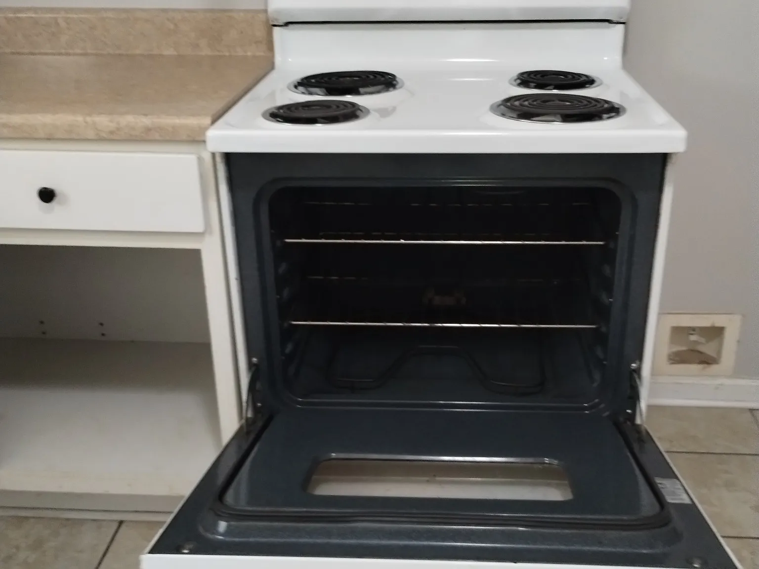 2 bed, 1200 sqft, $1,500 — Photo 4