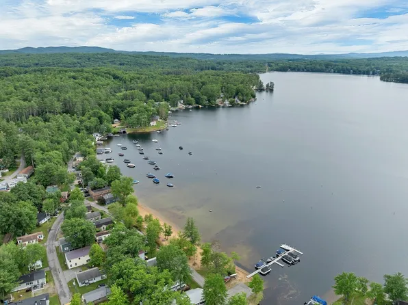 3 5th St, Belmont, NH 03220