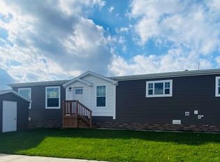 1001 Marble Dr, Milford, MI 48380