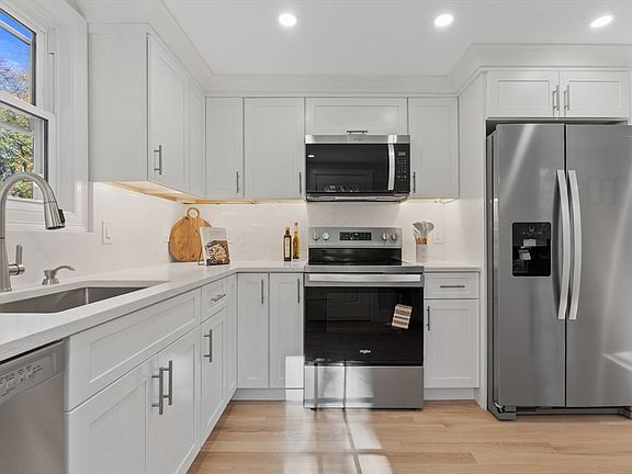 3rd image of 58 Chandler Rd