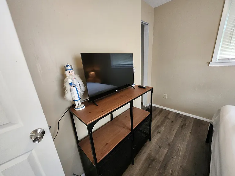 7551 Lynn Ave — Photo 10