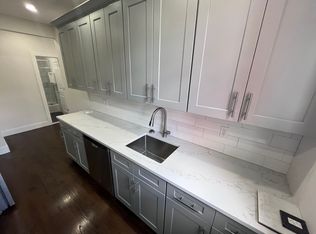24-50 33rd St #1, Astoria, NY 11102