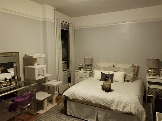 Rented by Metropolis International Realty Inc. | media 21