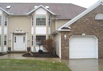1st image of 742 Tollis Pkwy #B