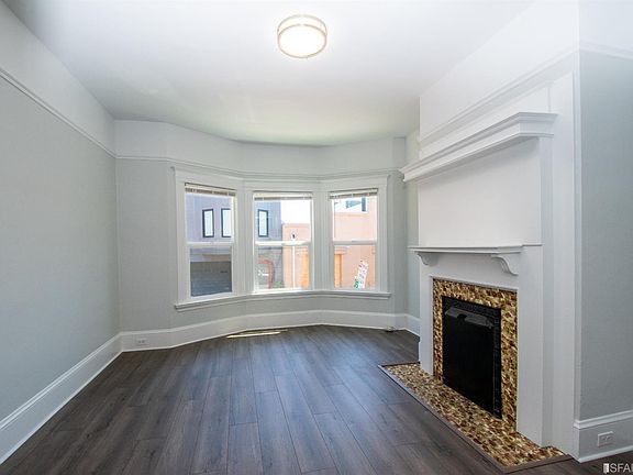3rd image of 56 Elgin Park