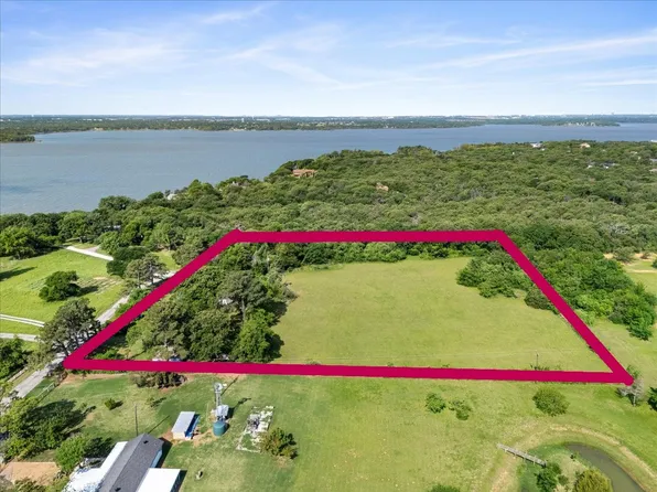 800 Fox Hollow Ln, Oak Pt, TX 75068