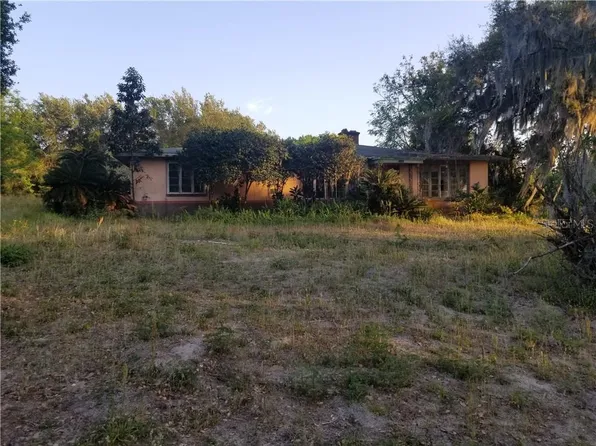 9160 Guava St, Yalaha, FL 34797