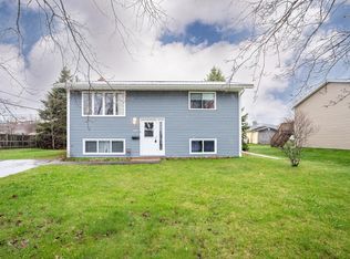 68 Westcomb Cres, Charlottetown, PE C1C1B8