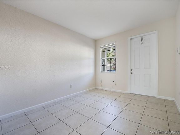 2nd image of 991 NE 30th Ave #991