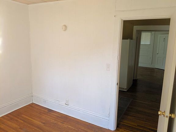 5th image of 701 Water St W
