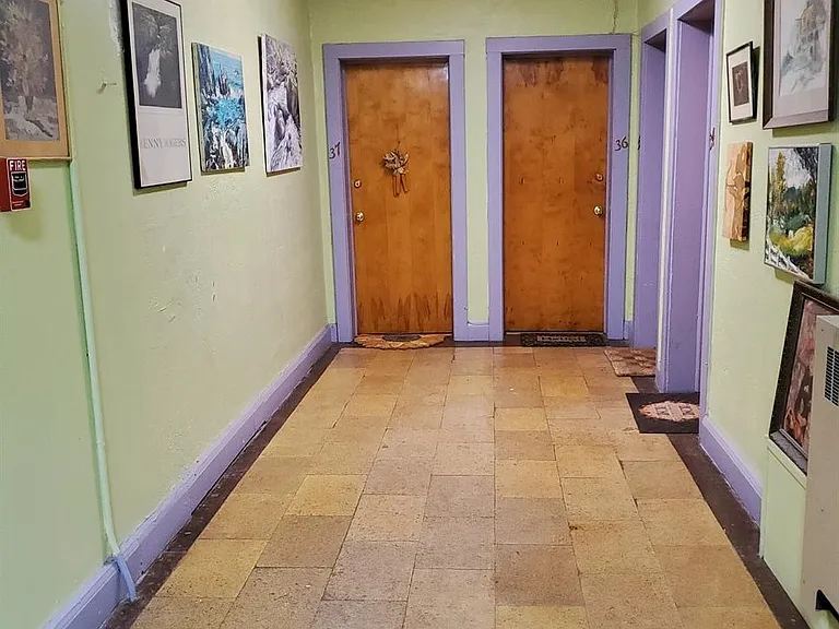 Highland Terrace Apartments — Photo 3
