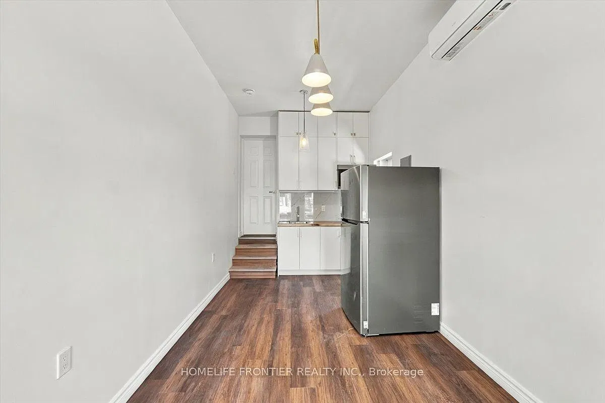 99 Regent Rd — Photo 3