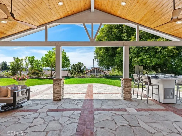 2120 E White Lantern Ln, Orange, CA 92867