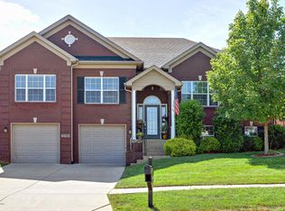 10706 Vine Hill Dr, Louisville, KY 40299
